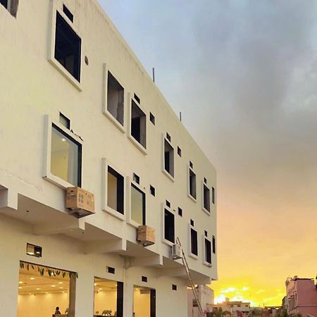 Hotel Dc Signature Jabalpur Eksteriør bilde
